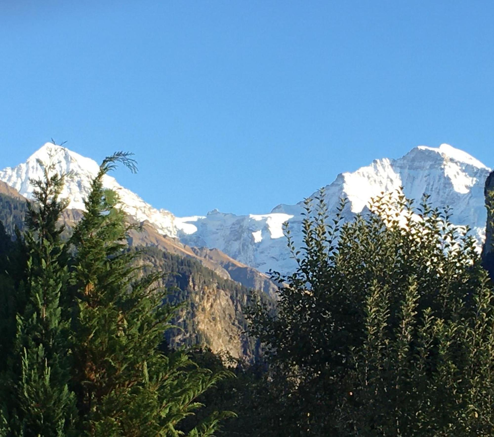 B3 Boutique-Bed&Breakfast Gsteigwiler Bagian luar foto